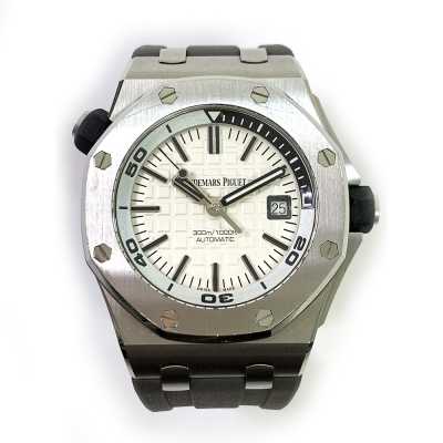 Royal Oak Offshore Diver 42mm Silver Dial Black Rubber Strap Stainless Steel