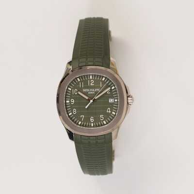 Aquanaut Date Sweep Seconds 42.2mm White Gold Self-Winding