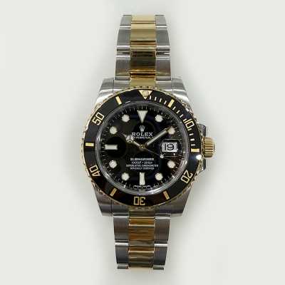 Rolex Submariner Date 116613LN 40mm steel yellow gold black ceramic dive Glidelock preowned