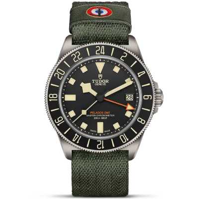 Tudor Pelagos FXD GMT 42mm titanium military dive watch black dial new condition