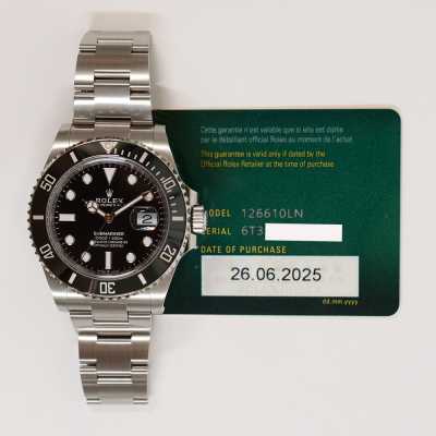 Rolex Submariner 126610LN 41mm steel black Cerachrom Calibre 3235 Oyster preowned