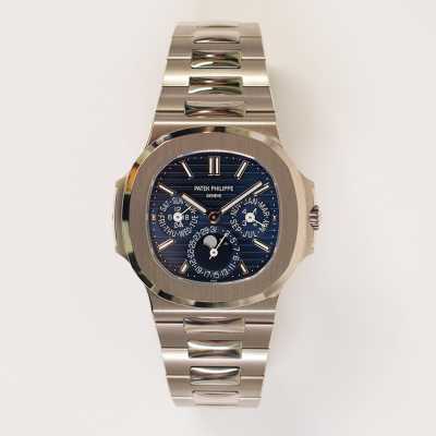 Nautilus Perpetual Calendar 40mm White Gold Self Winding