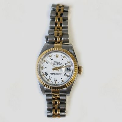 Datejust 26mm White Dial with Black Roman Markers Fluted Bezel Jubilee Bracelet Stainless Steel and Yellow Gold